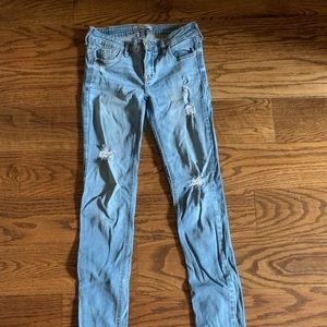 Hollister lightwash Ripped skinny Jeans